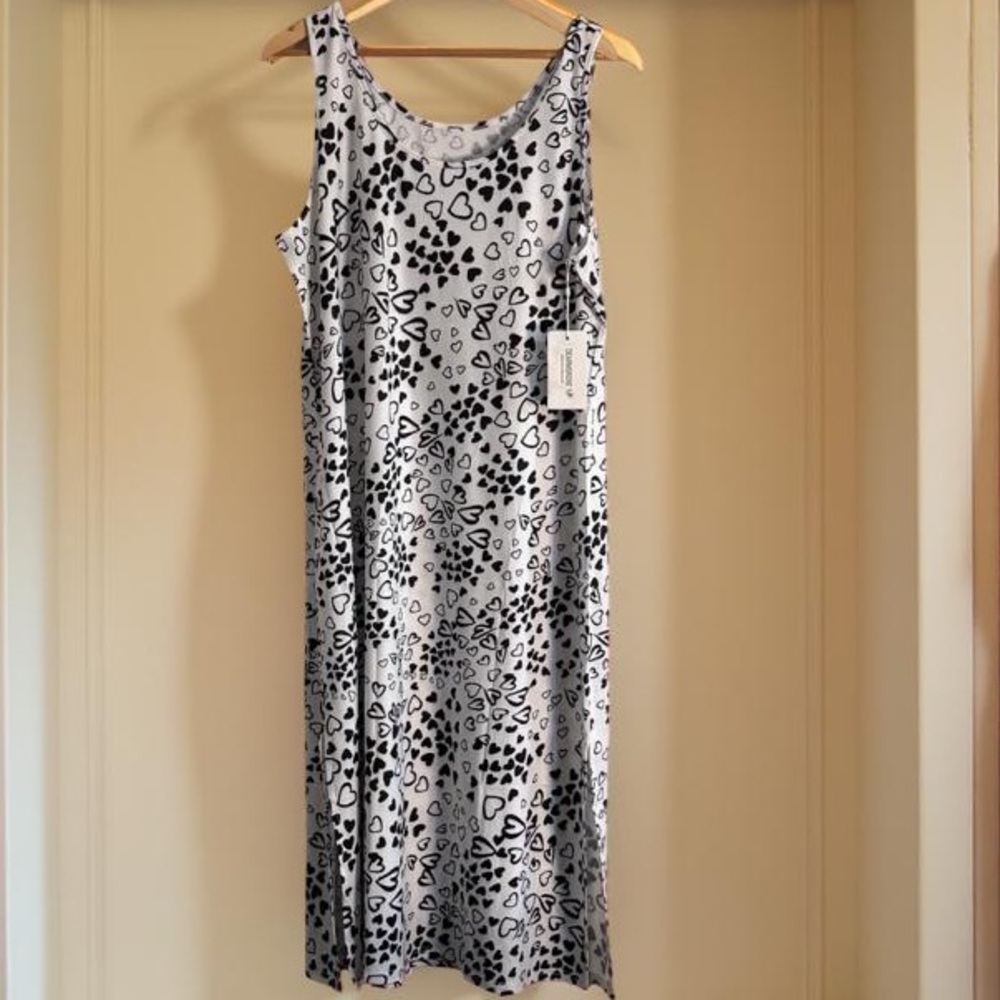 Tank dress,Maxi length,in white & black heart pattern - Picture 8 of 8
